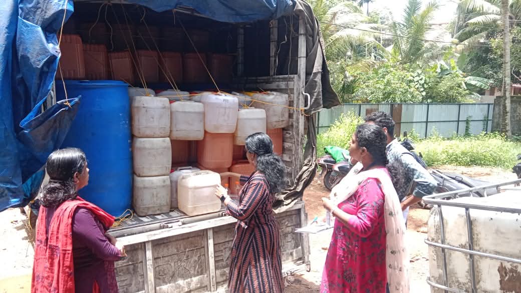 വ്യാജനിൽ കടുപ്പിച്ച് സർക്കാർ, പിടിച്ചെടുത്തത് 17,000 ലിറ്റർ വ്യാജ വെളിച്ചെണ്ണ