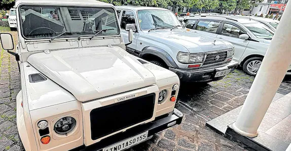 ഭൂട്ടാൻ വാഹനക്കടത്തിന് പിന്നിൽ വൻ രാജ്യാന്തര മോഷണസംഘം; കേരളത്തിൽ മാത്രം അഞ്ച് വർഷത്തിനിടെ വിറ്റത് 200ഓളം വാഹനങ്ങൾ