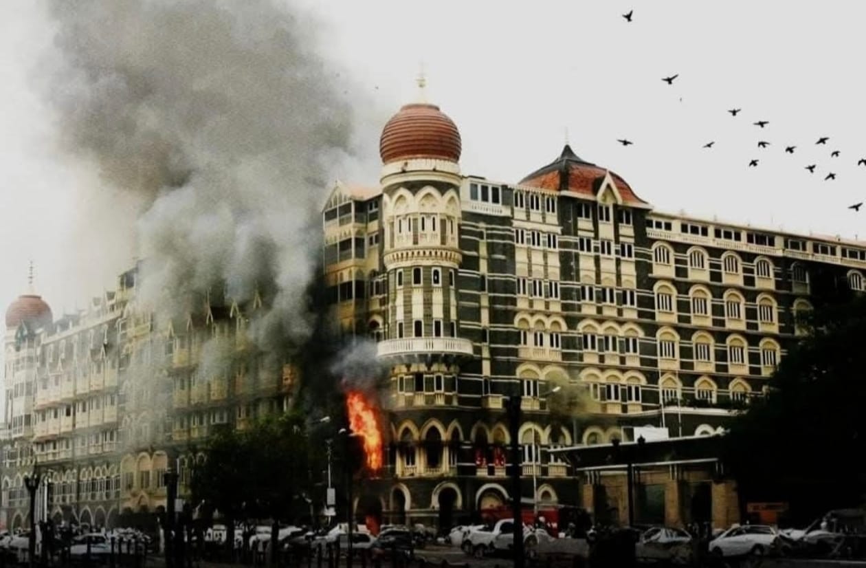 മുംബൈ ഭീകരാക്രമണം നടന്നിട്ട് 17 വര്‍ഷം, പൊലിഞ്ഞത് 166 ജീവനുകള്‍