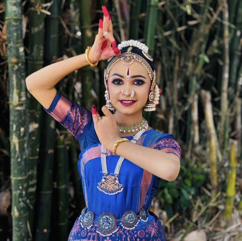 വയനാട് ജില്ലാ സ്ക്കൂൾ കലോത്സവം മൂന്നാം സ്ഥാനവും എ ഗ്രേഡും നേടി ആവണി