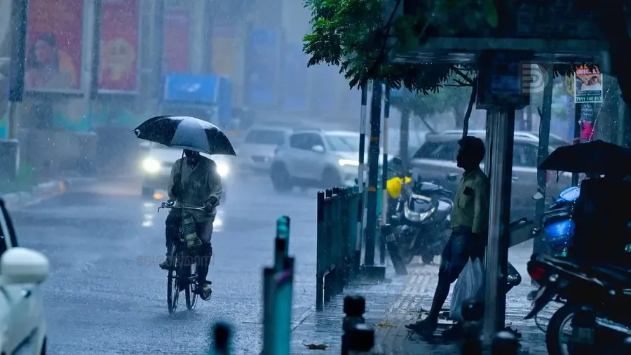 അതി തീവ്ര ന്യൂനമര്‍ദ്ദം സംസ്ഥാനത്ത് ചൊവ്വാഴ്ച വരെ മഴയ്ക്ക് സാധ്യത; കേന്ദ്ര കാലാവസ്ഥ വകുപ്പ്