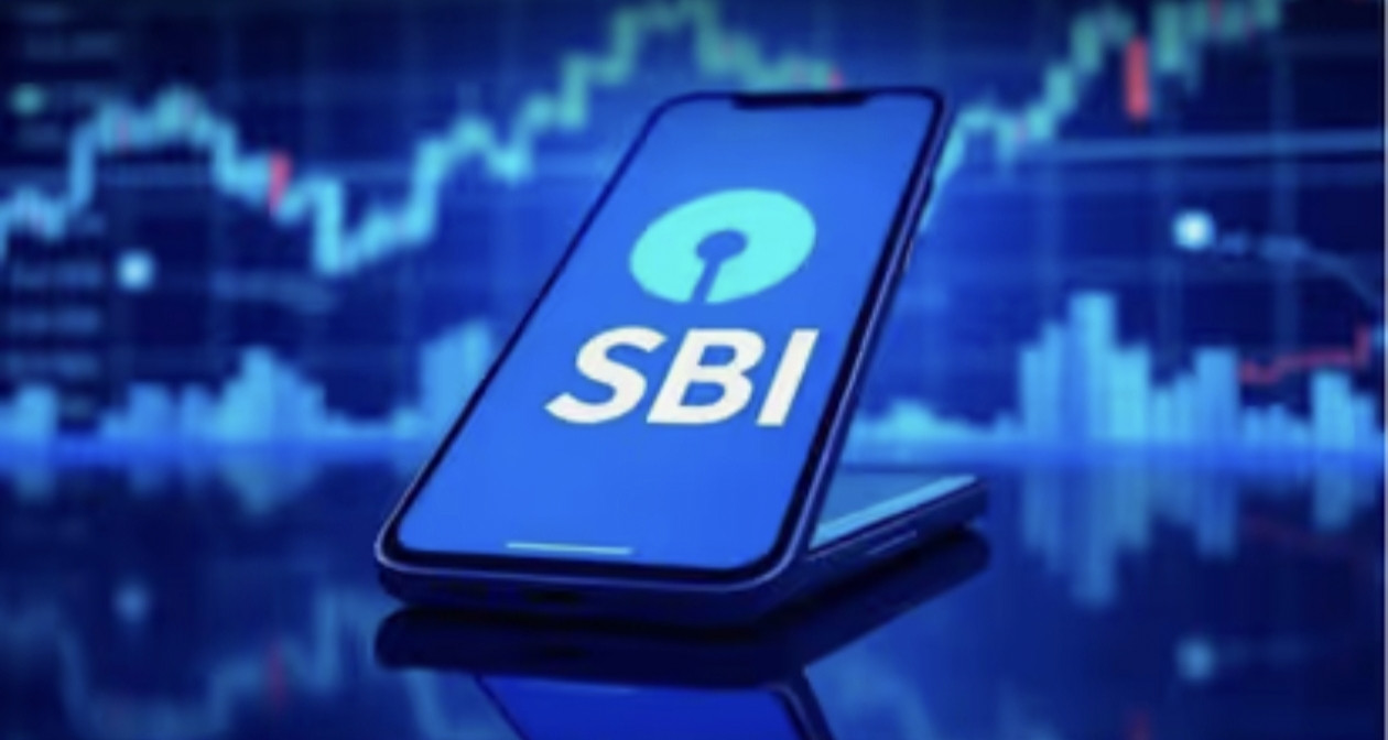 എസ്ബിഐ ഉപഭോക്താക്കള്‍ക്ക് കർശന മുന്നറിയിപ്പ് ഈ ലിങ്കില്‍ ക്ലിക്ക് ചെയ്യരുത്! അക്കൗണ്ട് കാലിയാകും; മെസേജിലും വാട്സാപ്പിലും വരുന്ന ലിങ്ക് തുറക്കും മുമ്പ് ഇതറിയൂ!