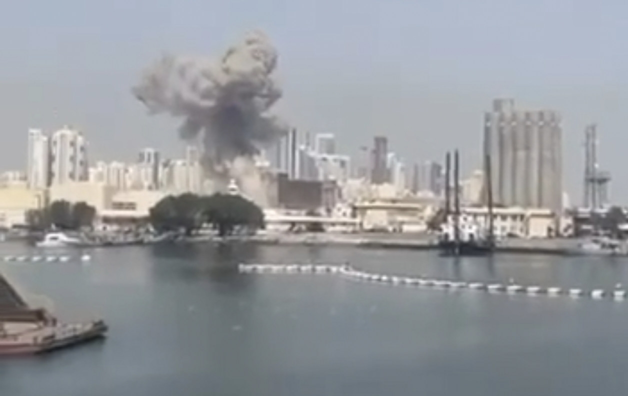 അമേരിക്കയെ ഞെട്ടിച്ച് അഞ്ചാം കപ്പൽ പടയ്ക്ക് നേരെ ഇറാന്റെ മിസൈൽ ആക്രമണം, ബഹ്റൈനിലെ യുഎസ് സൈനിക താവളത്തിൽ ഉഗ്ര സ്ഫോടനങ്ങൾ