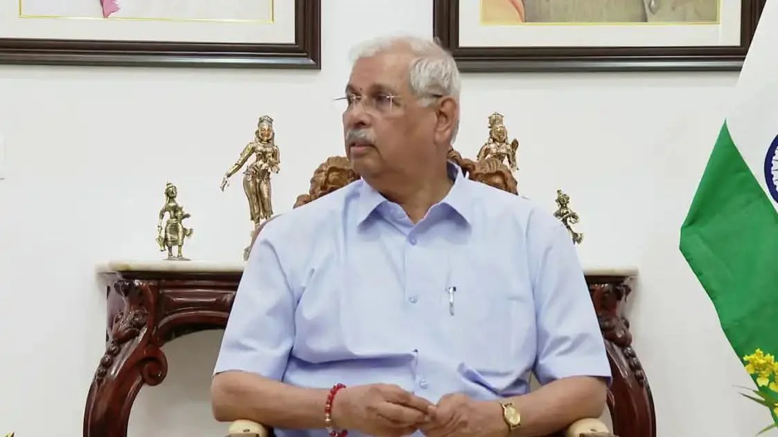 മലയാളം ഇനി ഭരണഭാഷ; സുപ്രധാന നിര്‍ദേശങ്ങളടങ്ങിയ മലയാള ഭാഷാ ബില്ലില്‍ ഒപ്പിട്ട് ഗവര്‍ണര്‍
