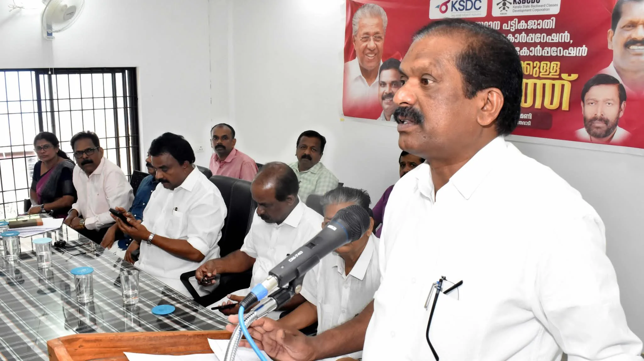 പട്ടികജാതി പട്ടികവർഗ്ഗ വികസന കോർപറേഷൻ ഒറ്റത്തവണ തീർപ്പാക്കൽ അദാലത്ത് സംഘടിപ്പിച്ചു
