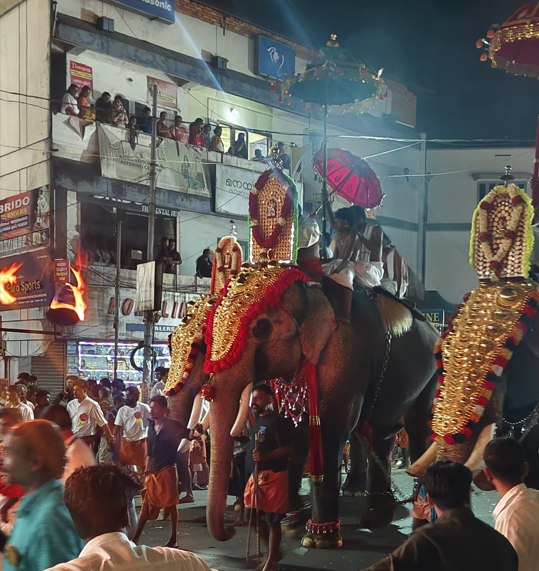 താലപ്പൊലിയോടെ ബത്തേരി ശ്രീ മാരിയമ്മൻ ക്ഷേത്രോത്സവം കൊടിയിറങ്ങി