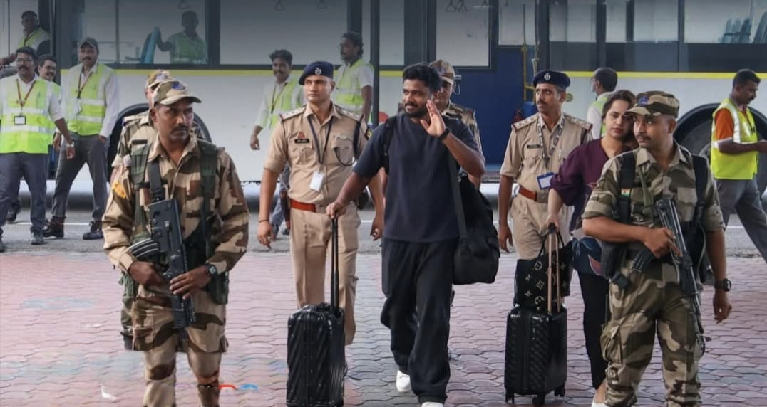 ലോകകപ്പ് വിജയത്തിന് ശേഷം സഞ്ജു ജന്മനാട്ടിലെത്തി  പ്രിയതാരത്തിന്  ആവേശകരമായ വരവേൽപ്പ്