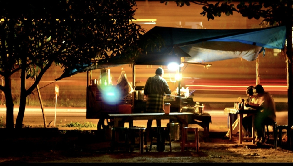 സിലിണ്ടറുകളുടെ വിലവർധന; താഴുവീണ് വഴിയോര ഭക്ഷണശാലകൾ