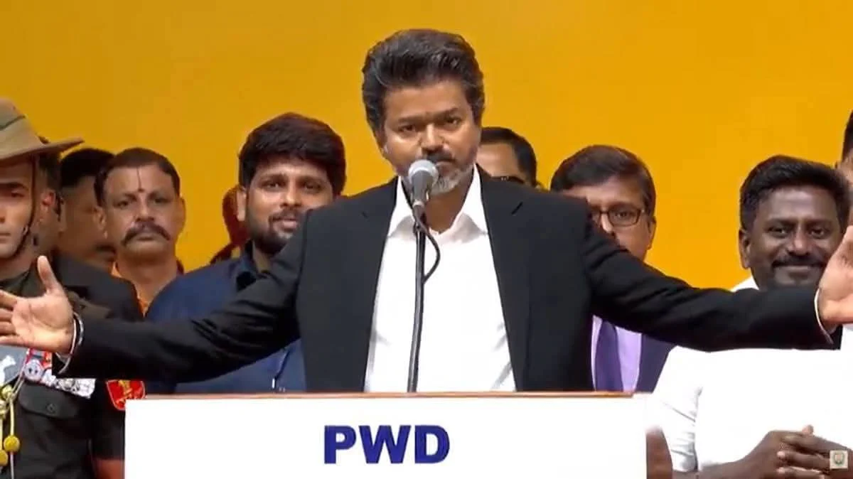 ‘ഖജനാവ് കാലിയാണ്. ജനങ്ങളുടെ ഒരു ചില്ലിക്കാശും ഞാന്‍ തൊടില്ല’