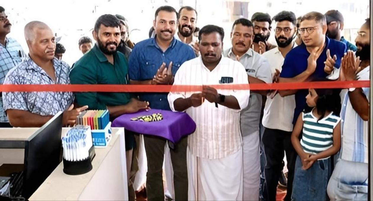 കല്‍പ്പറ്റയില്‍ സ്‌കൂള്‍ ബസാര്‍ പ്രവര്‍ത്തനം തുടങ്ങി
