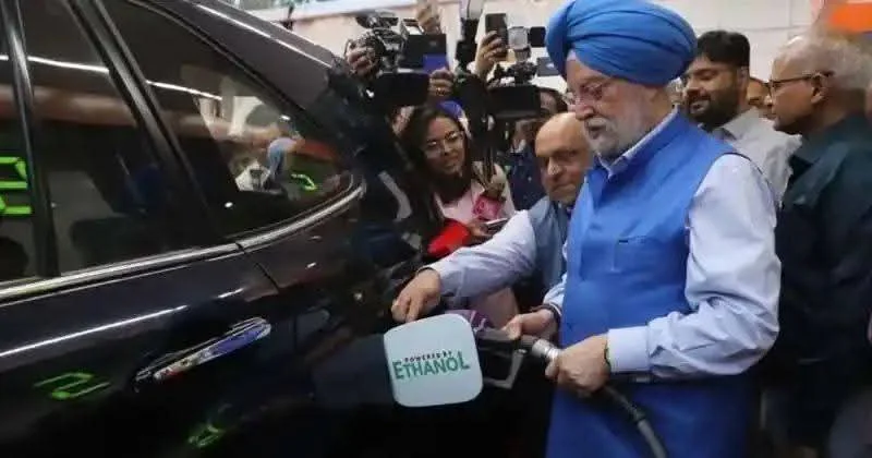 E85 ഇന്ധനം പുറത്തിറക്കി കേന്ദ്രസർക്കാർ, ലിറ്ററിന് 20 രൂപയോളം കുറവ്