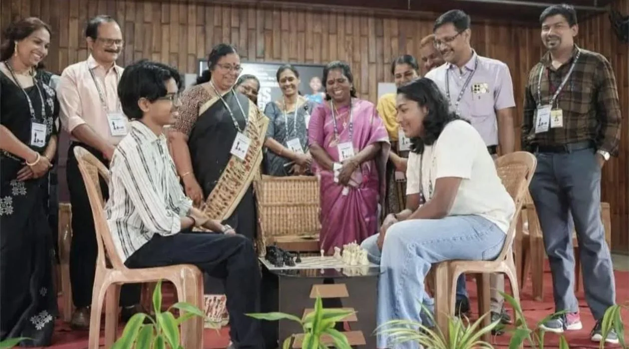 സിബിഎസ്‌ഇ ജില്ലാചെസ് ചാംപ്യന്‍ഷിപ്പ് ഇന്ത്യന്‍ ക്രിക്കറ്റ് താരം സജ്‌ന സജീവന്‍ ഉദ്ഘാടനം ചെയ്തു