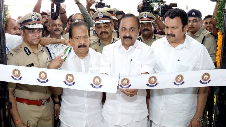 കേരള പോലീസിന്റെ ജനസൗഹൃദ മുഖം, ‘മൈ പൊലീസ് സ്റ്റേഷന്’ തുടക്കം