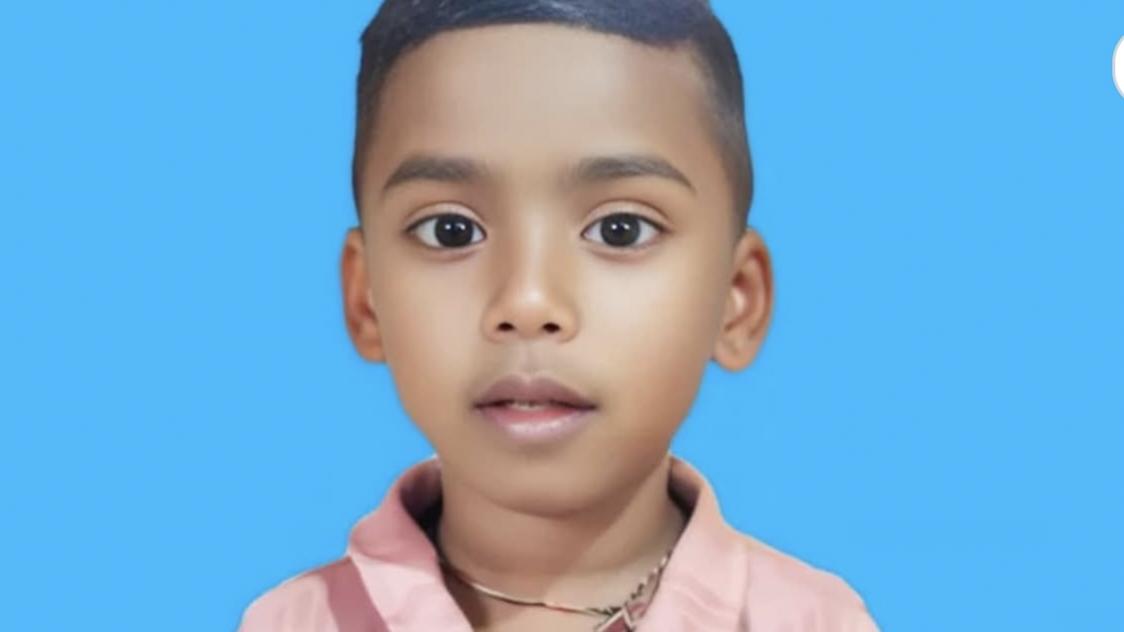 കുർക്കുറെ പാക്കറ്റിലെ കളിപ്പാട്ടം വിഴുങ്ങി അഞ്ച് വയസുകാരന് ദാരുണാന്ത്യം