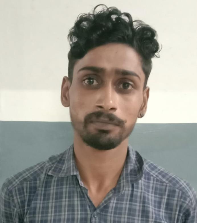 ബാവലി എക്സൈസ് ചെക്ക്പോസ്റ്റിൽ 50 ഗ്രാം കഞ്ചാവുമായി യുവാവ് പിടിയിൽ