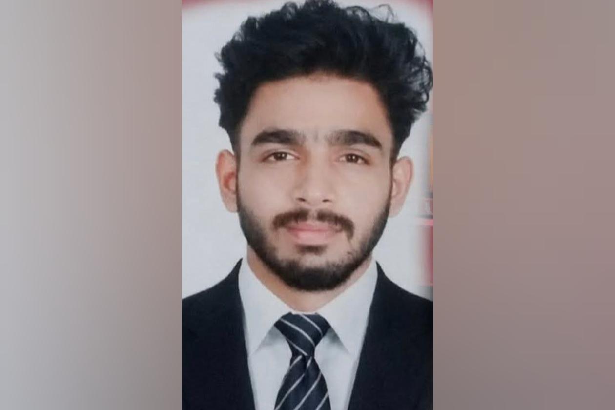 കെഎസ്ആർടിസി പ്രിയദർശിനി ബസ് ഇടിച്ച് മൊബൈൽ കട ജീവനക്കാരന് ദാരുണാന്ത്യം