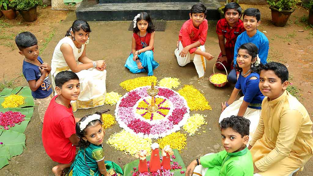 ഓണാഘോഷം കളറാക്കാന്‍ ഇഷ്ടമുള്ള വസ്ത്രം ധരിച്ചെത്താന്‍ വിദ്യാര്‍ഥികള്‍ക്ക് അനുമതി