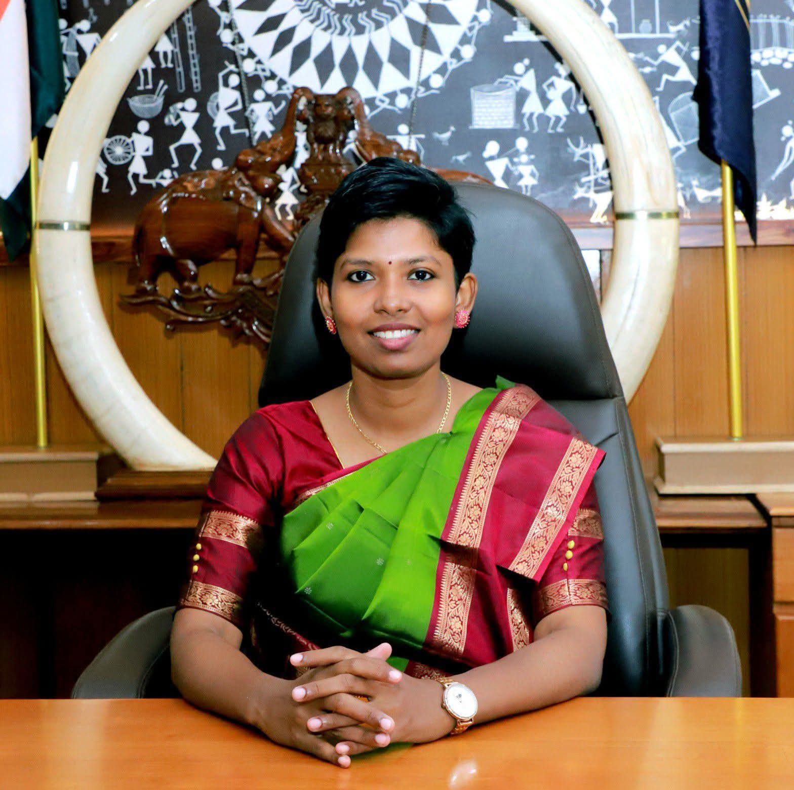 പള്ളിക്കൽ ഡിവിഷൻ ഉപ തെരഞ്ഞെടുപ്പ് പോളിങ് സ്റ്റേഷനുകളായി പ്രവർത്തിക്കുന്ന സ്ഥാപനങ്ങൾക്ക് അവധി