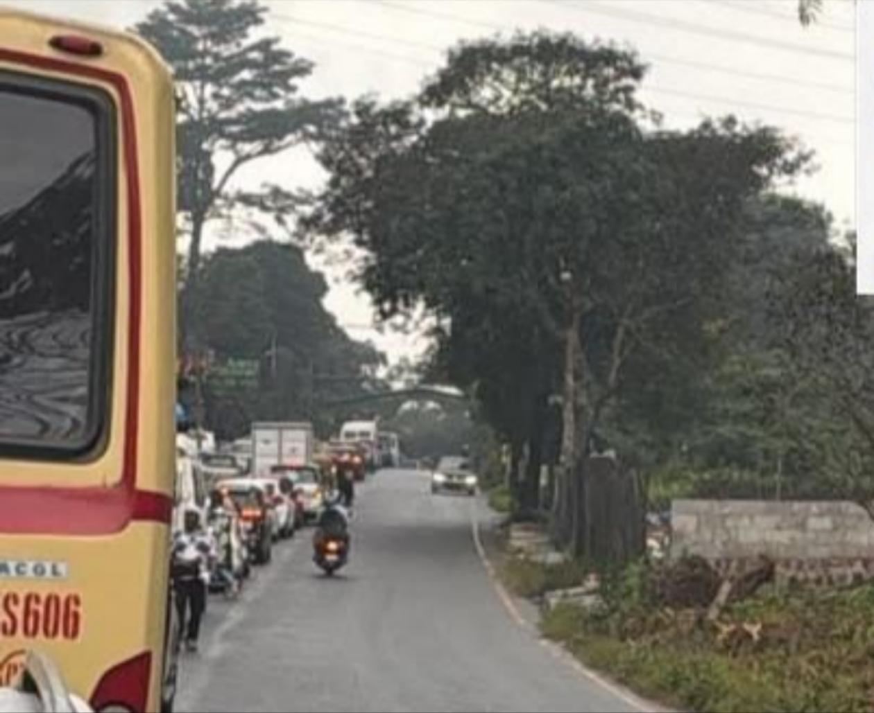 വയനാട് ചുരത്തിൽ വാഹന ബാഹുല്യം കാരണം  രൂക്ഷമായ ഗതാഗത കുരുക്ക്