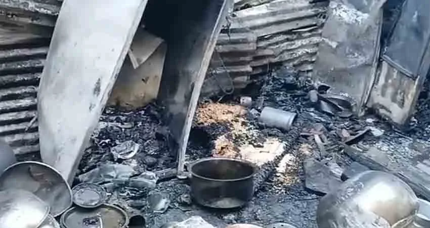 റഫറിജറേറ്റർ പൊട്ടിത്തെറിച്ച് ഒരു കുടുംബത്തിലെ നാലുപേർക്ക് ദാരുണാന്ത്യം രണ്ടുപേർക്ക് ഗുരുതര പരിക്ക്